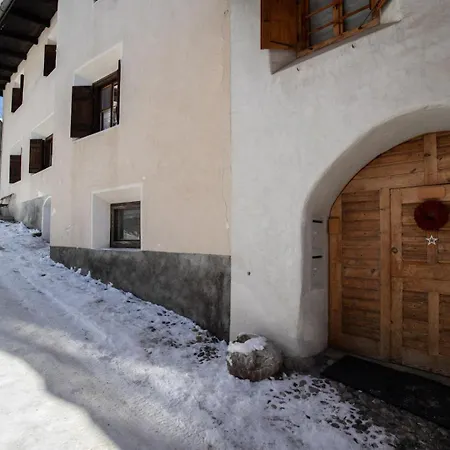 Apartmán Chasa Curasch *